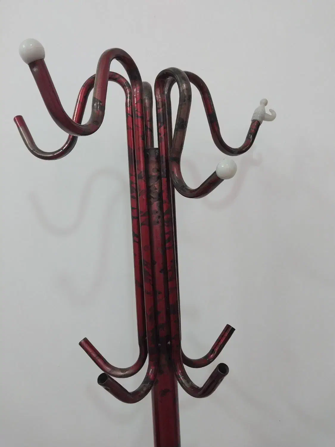 رخت آویز|بندرخت و رخت‌آویز|مشهد, تربیت (صدف)|دیوار