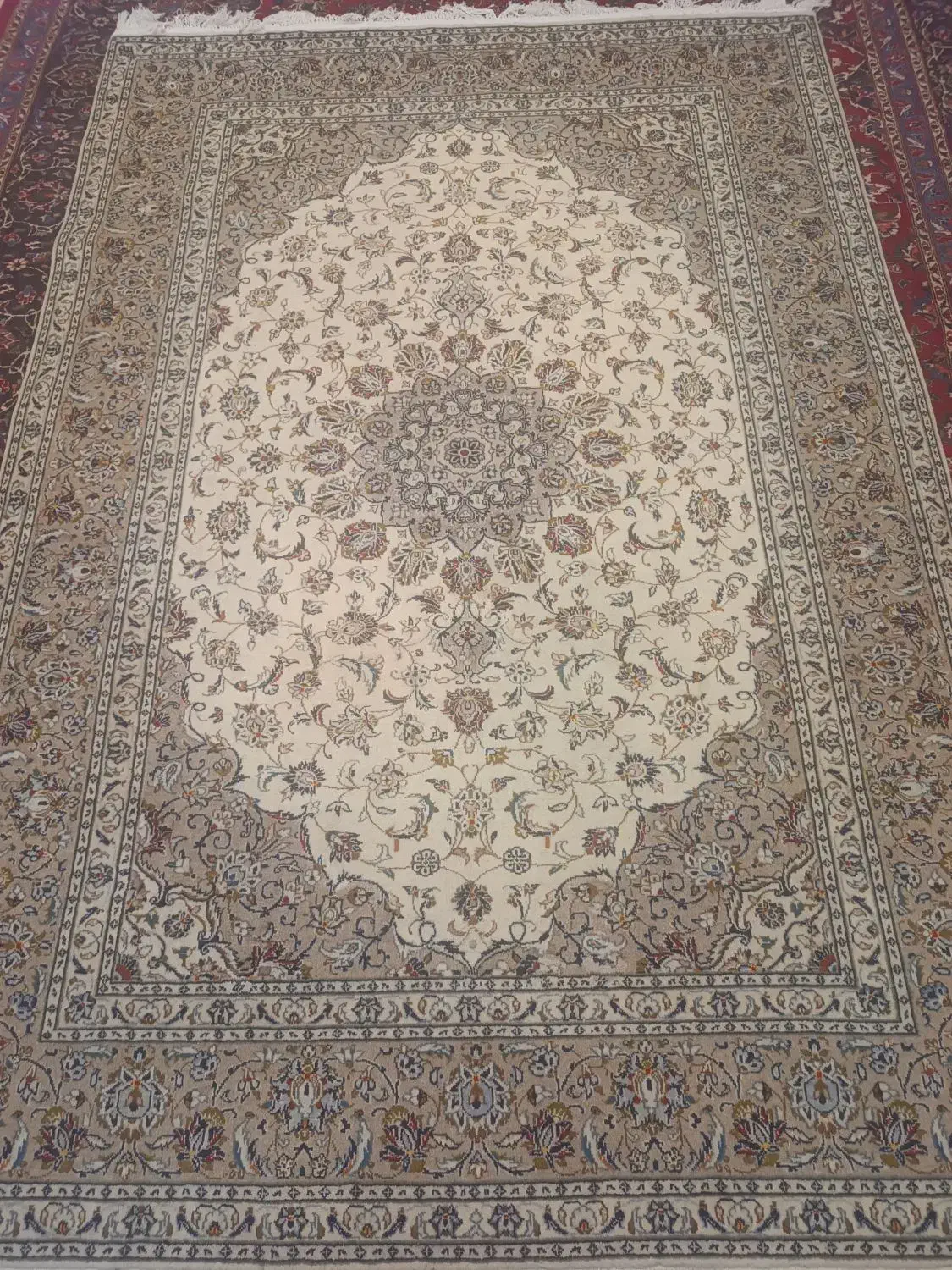 فرش دستبافت بی نظیر|فرش|ورامین, ورامین|دیوار