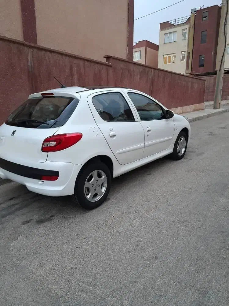 پژو 207i پانوراما دنده‌ای، مدل ۱۴۰۲|خودرو سواری و وانت|صدرا-فارس, فاز ۲|دیوار