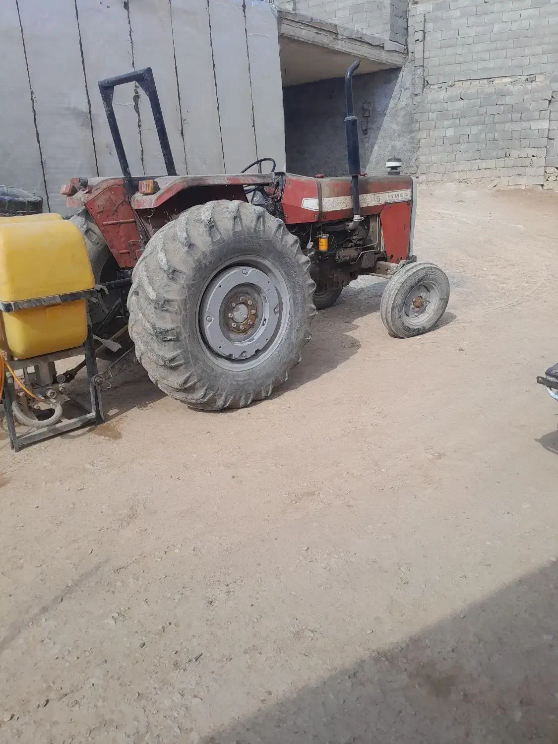 تراکتور موتور انگلیسی|خودرو سنگین|لردگان, |دیوار