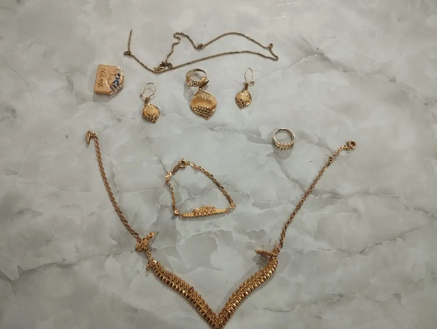 طلا نو نو یه نیم ست یه سرویس کامل و طلا آب شده|جواهرات|شازند, |دیوار