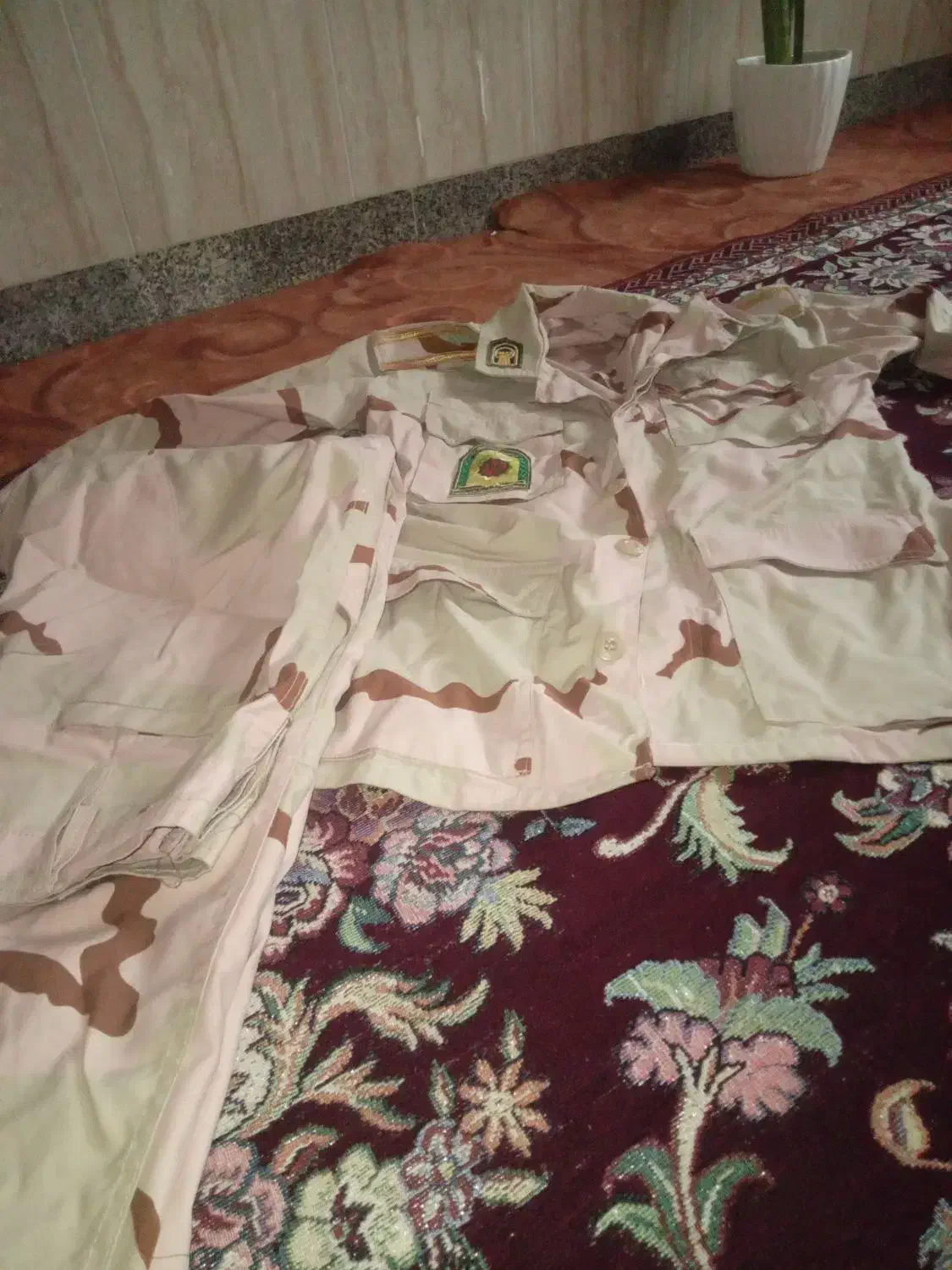 لباس نو مرزبانی|لباس|گرگان, |دیوار