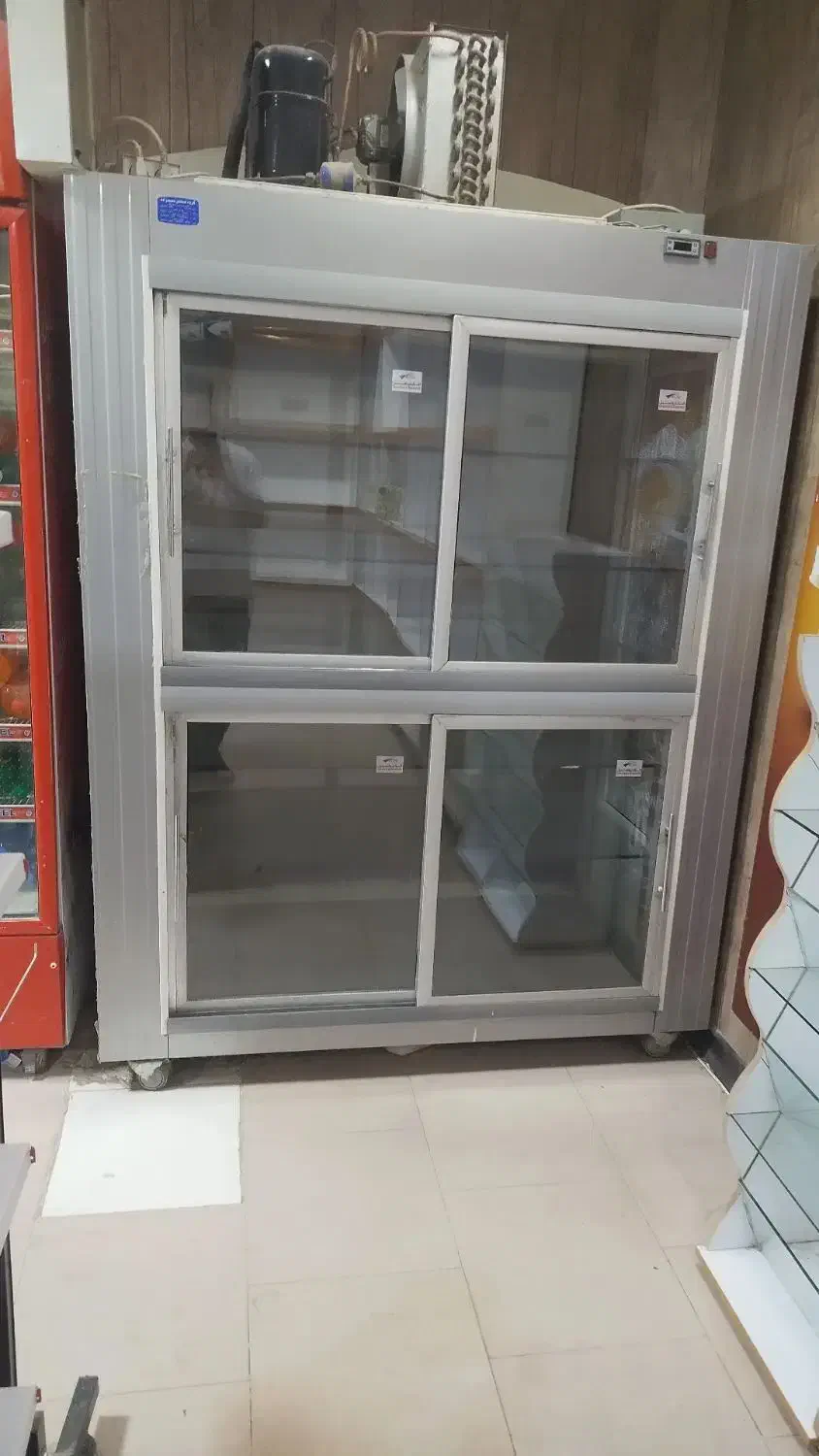 وسایل مغازه یخچال، قفسه های ام دی اف و|فروشگاه و مغازه|زابل, |دیوار