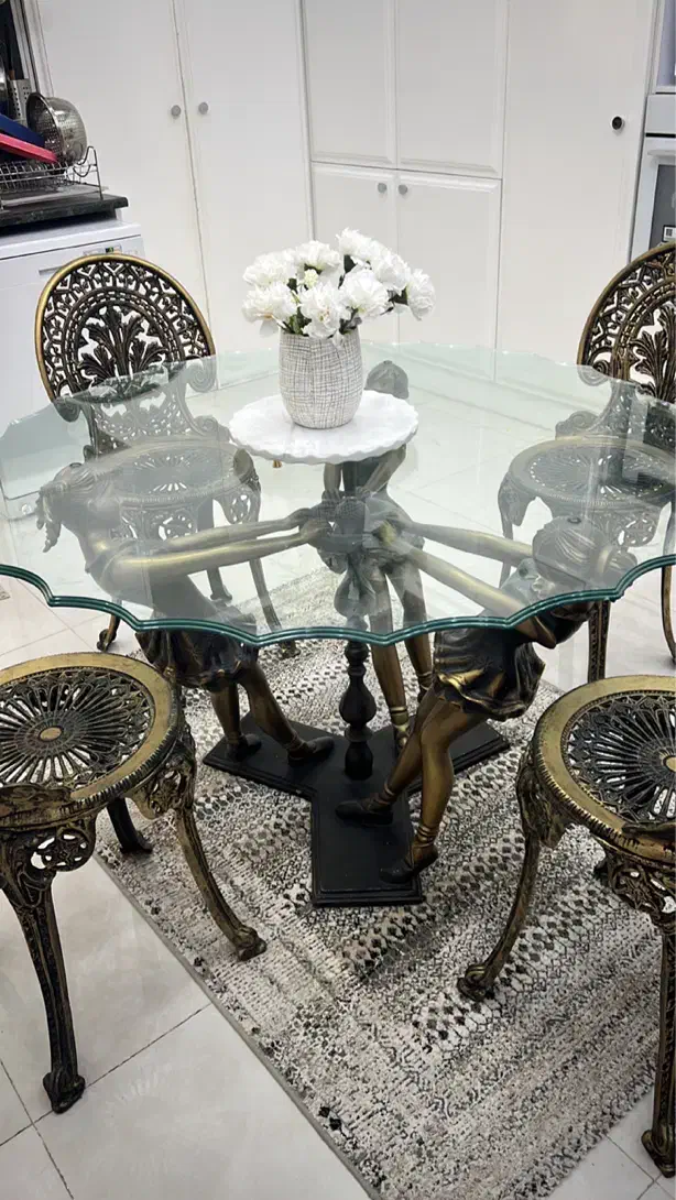 ناهارخوری ۴ نفره سه دختر|میز و صندلی غذاخوری|قشم, |دیوار