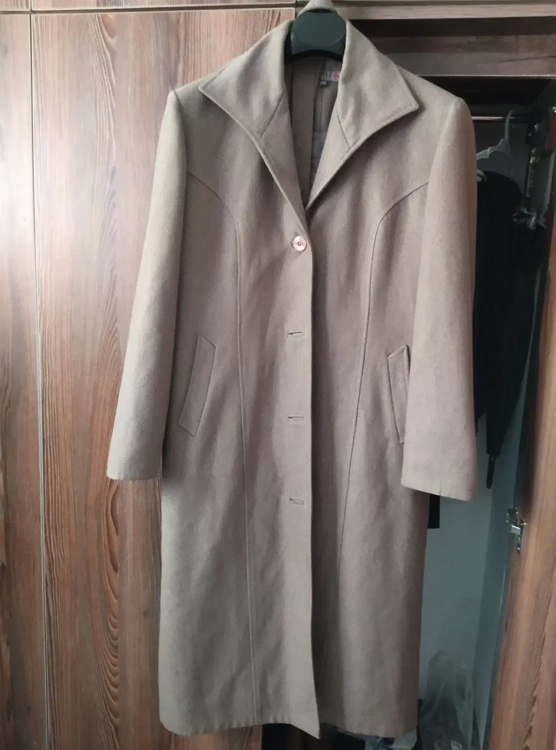 پالتو|لباس|شاهین‌شهر, شهرک میلاد|دیوار