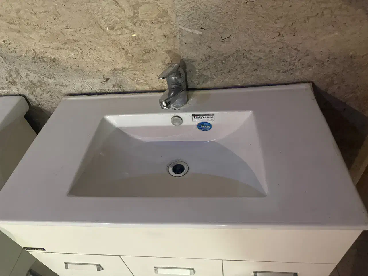 روشویی ترکیه ای با شیرالات KWC|لوازم سرویس بهداشتی|کرج, عظیمیه|دیوار