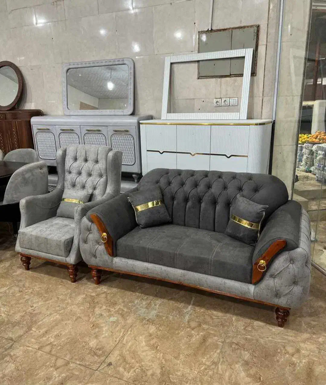 تعویض مبل کهنه با نو ، تحویل رایگان درب منزل|مبلمان خانگی و میز عسلی|تولم شهر, |دیوار