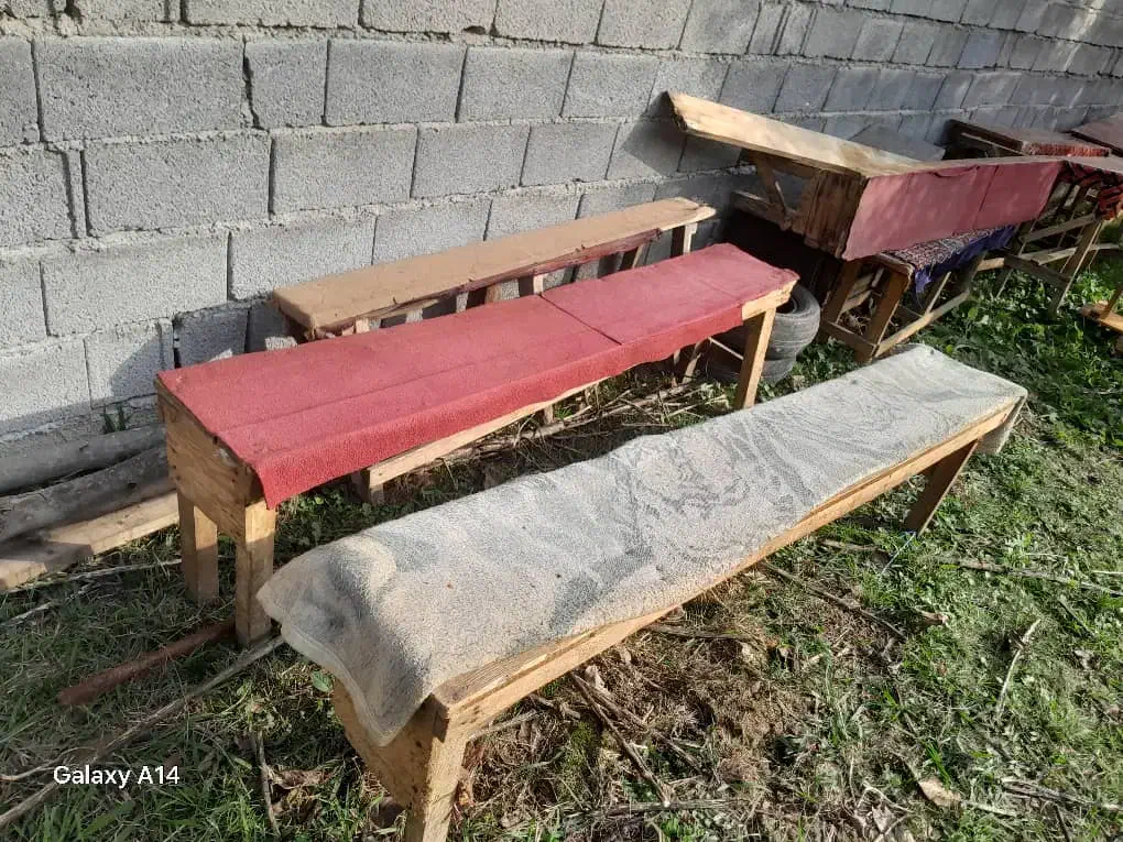 فروش میز و نیمکت با چوب نرادوجنگلی|میز و صندلی غذاخوری|اسالم, |دیوار