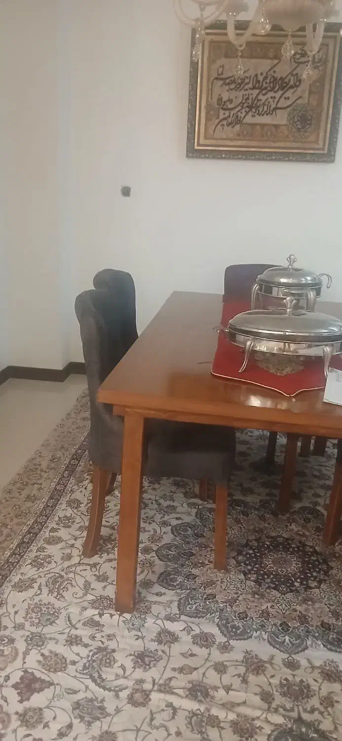 مبل چسترن ۷ نفره با ناهارخوری ۶ نفره|مبلمان خانگی و میز عسلی|تهران, مرزداران|دیوار