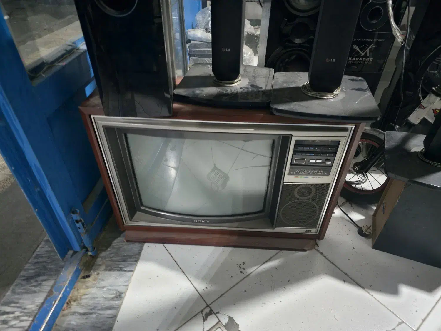 تلوزیون رنگی عطیقه|کلکسیون اشیاء عتیقه|اسلام‌شهر, شهرک امام حسین (میان آباد)|دیوار