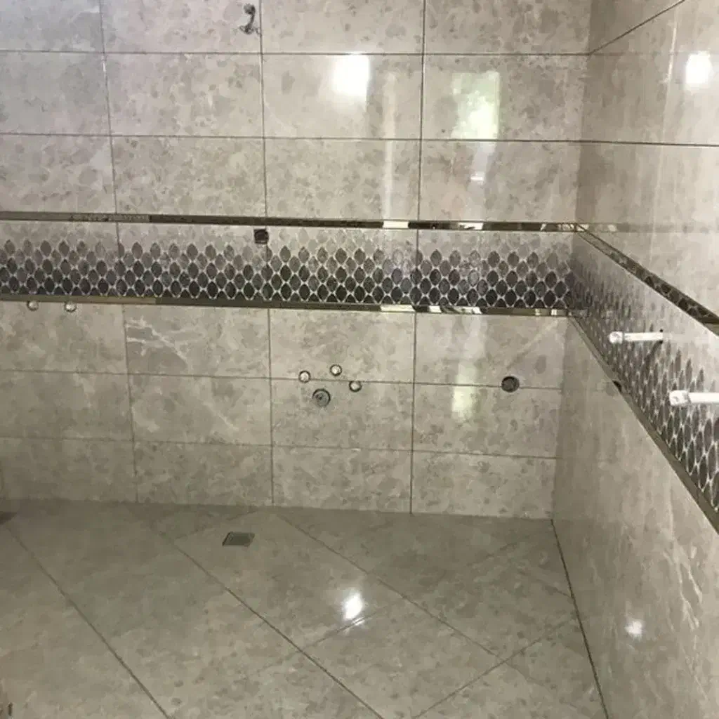 کاشی‌کاری سنگ کاری سرامیک پله بین کابینتی|خدمات پیشه و مهارت|شهریار, شهریار|دیوار