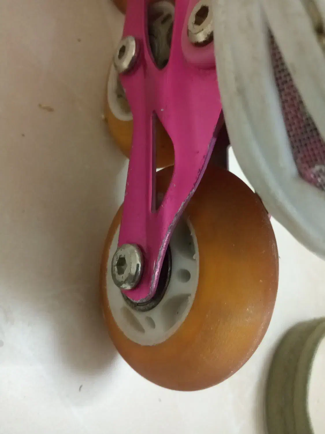 اسکیت خارجی|دوچرخه، اسکیت، اسکوتر|مشهد, چهارچشمه|دیوار