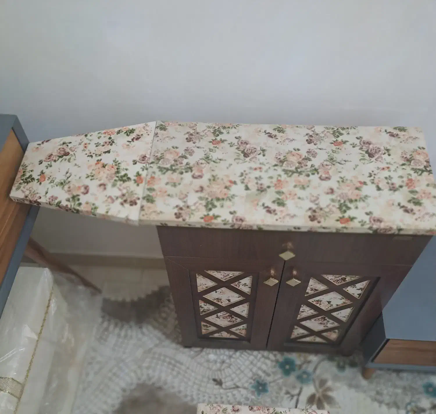 میز اتو|اتو و لوازم اتو|لاهیجان, قیام|دیوار