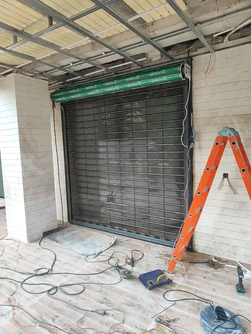 نصب دوربین مدار بسته،درب برقی،دزدگیر اماکن|خدمات پیشه و مهارت|شیراز, وصال|دیوار