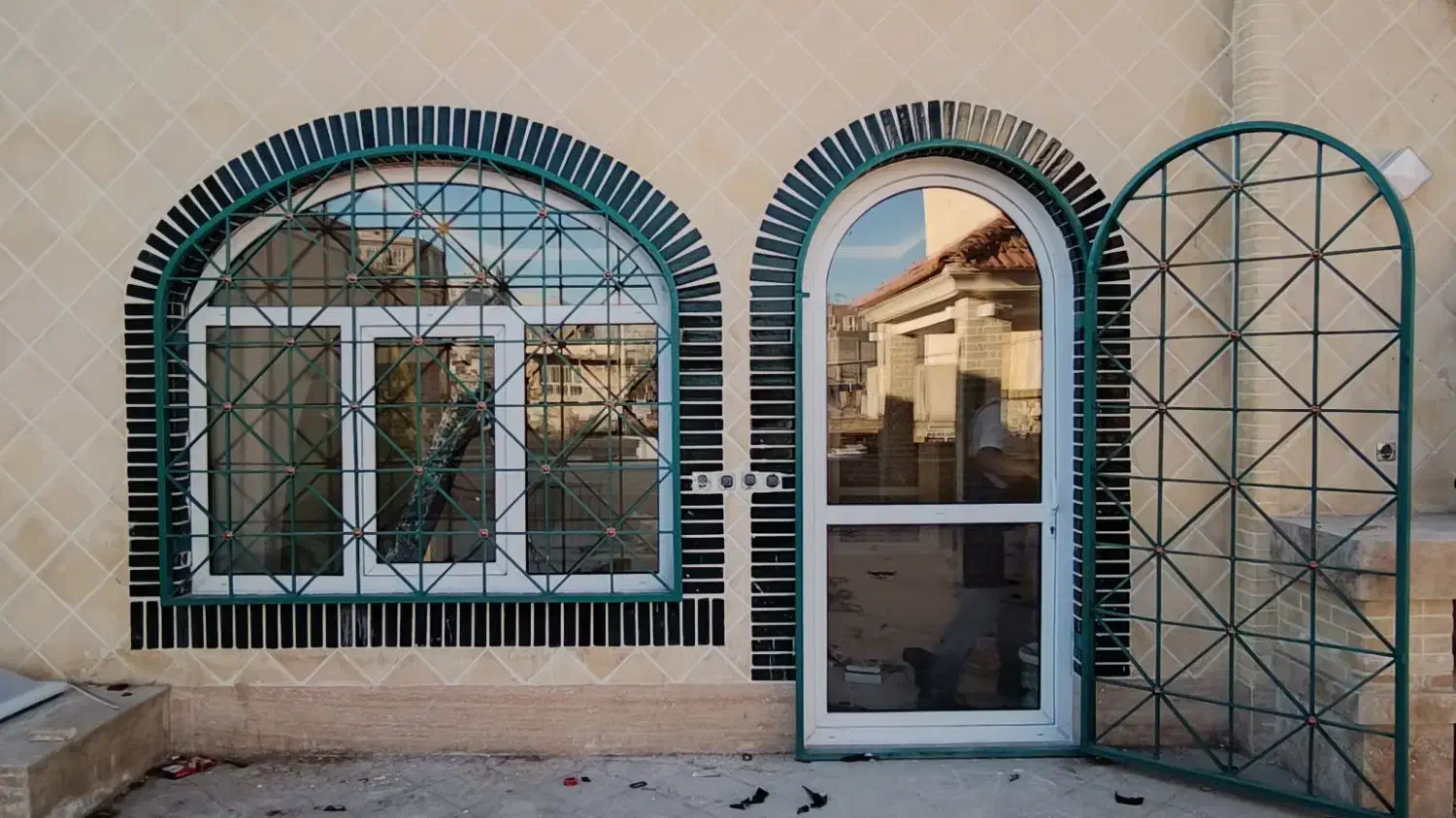 تعمیرات تخصصی پنجره دوجداره|خدمات پیشه و مهارت|کرمان, |دیوار