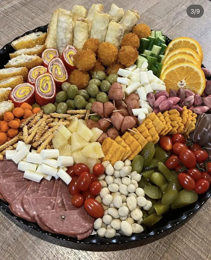 فینگر فود و آشپزی|خدمات پذیرایی، مراسم|رشت, گلسار|دیوار