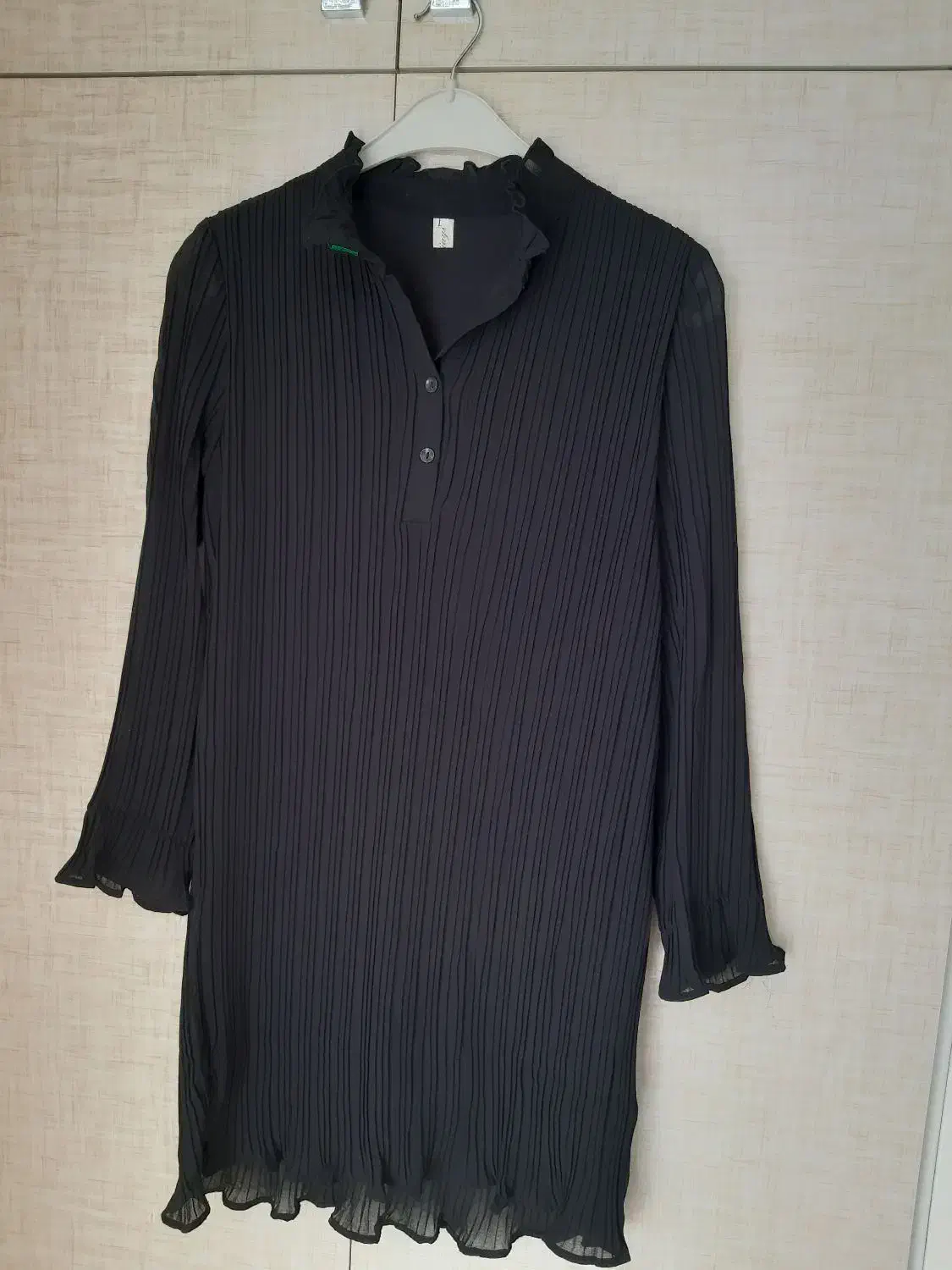 پیراهن های کاملا نو،معاوضه ندارم.|لباس|تبریز, |دیوار