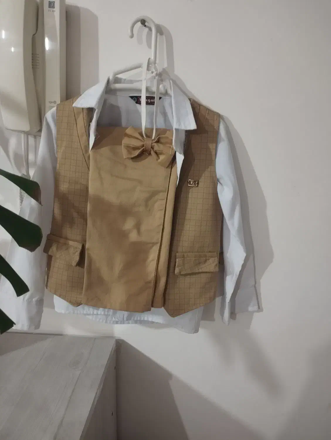 لباس|کفش و لباس بچه|نقده, |دیوار