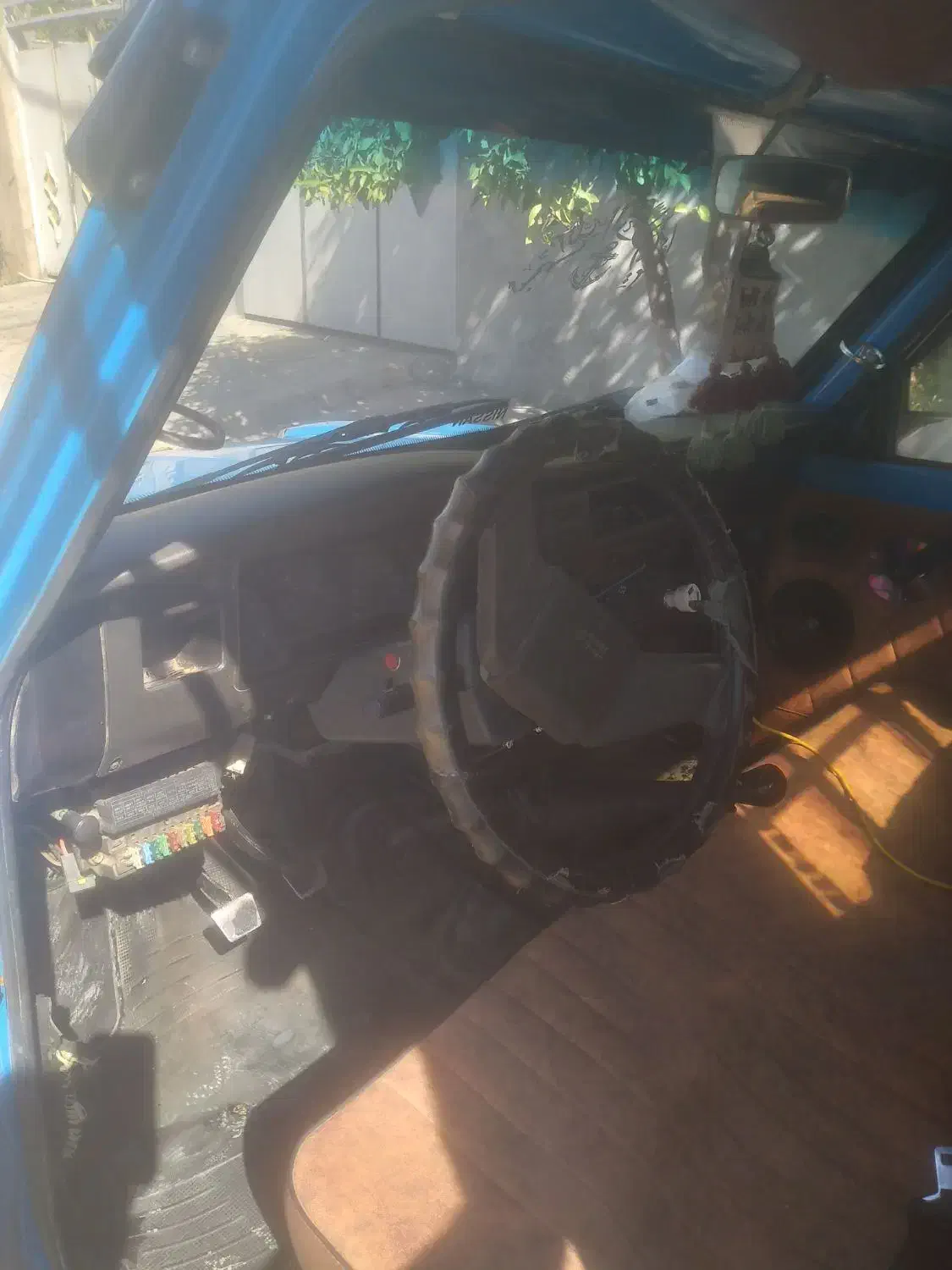 یک دستگاه نیسان دیزل مدل ۹۲ عروسک|خودرو سواری و وانت|فیروزآباد (فارس), |دیوار