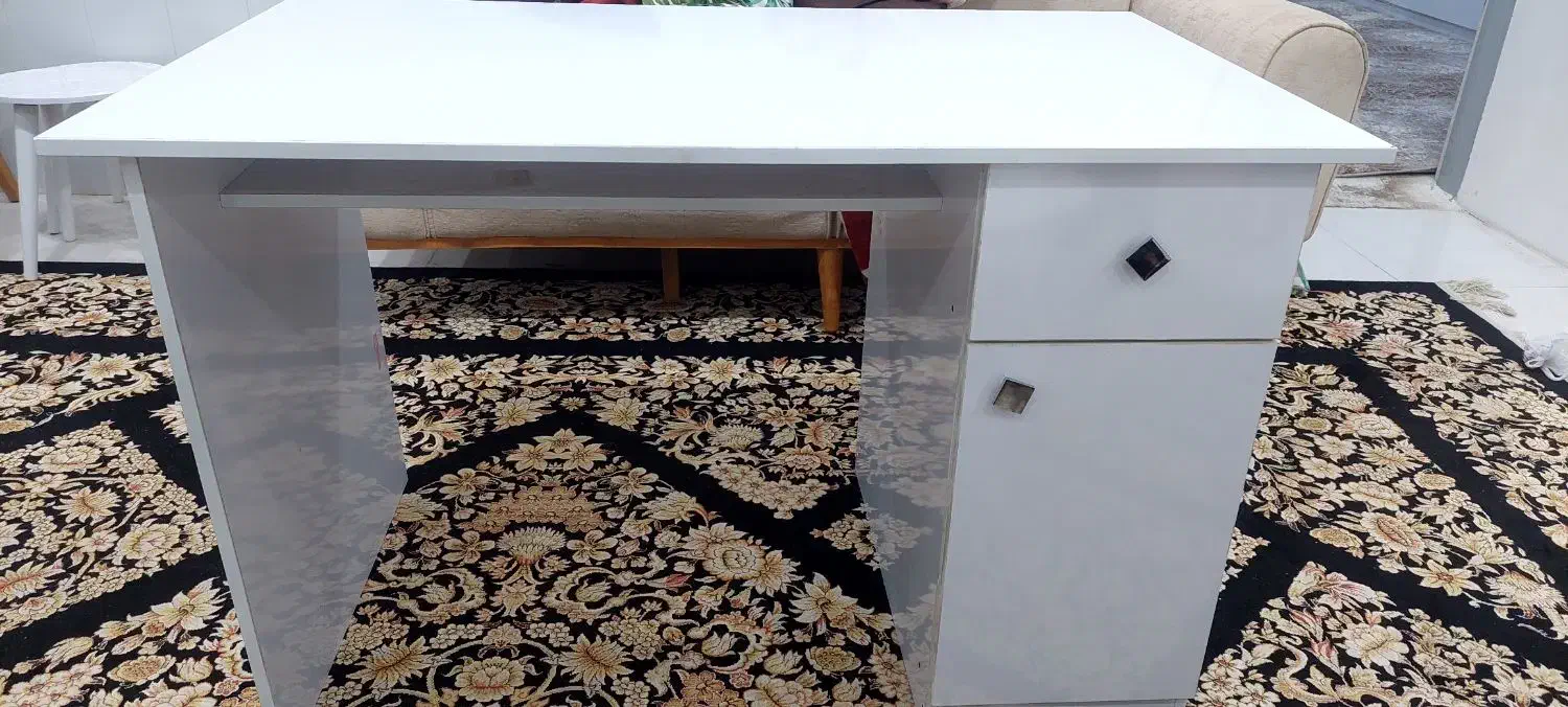 میز تمام ام دی اف همراه صندلی|میز تحریر و کامپیوتر|چمران, |دیوار