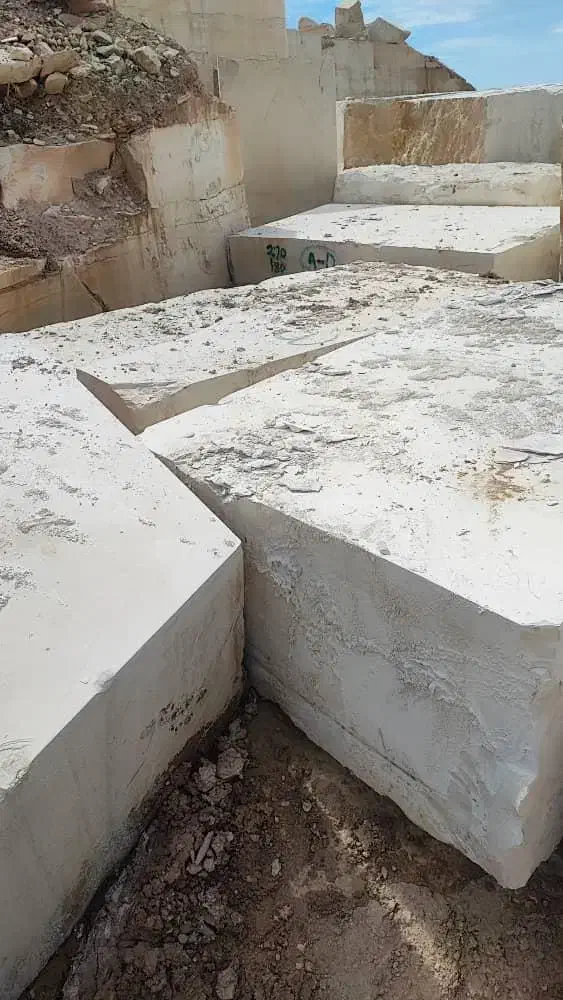 معدن سنگ لایم استون اسلام آباد غرب|مصالح و تجهیزات ساختمان|حمیل, |دیوار