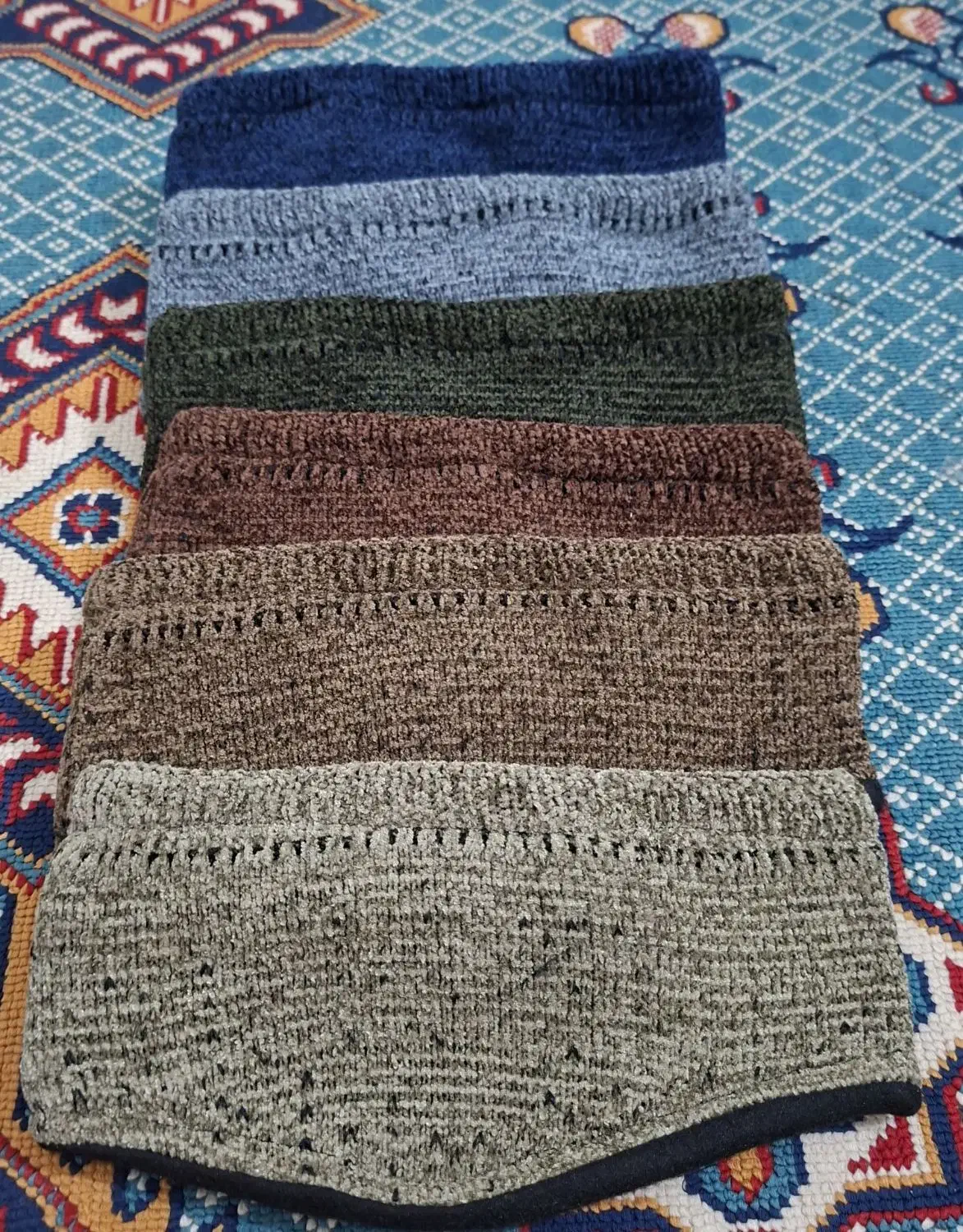 کلاه وشال زمستانی|لباس|اصفهان, نقش جهان|دیوار