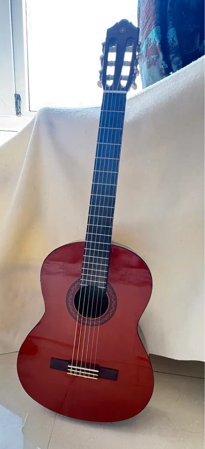 گیتار یاماها / C40|گیتار، بیس، امپلیفایر|تهران, میدان ولیعصر|دیوار