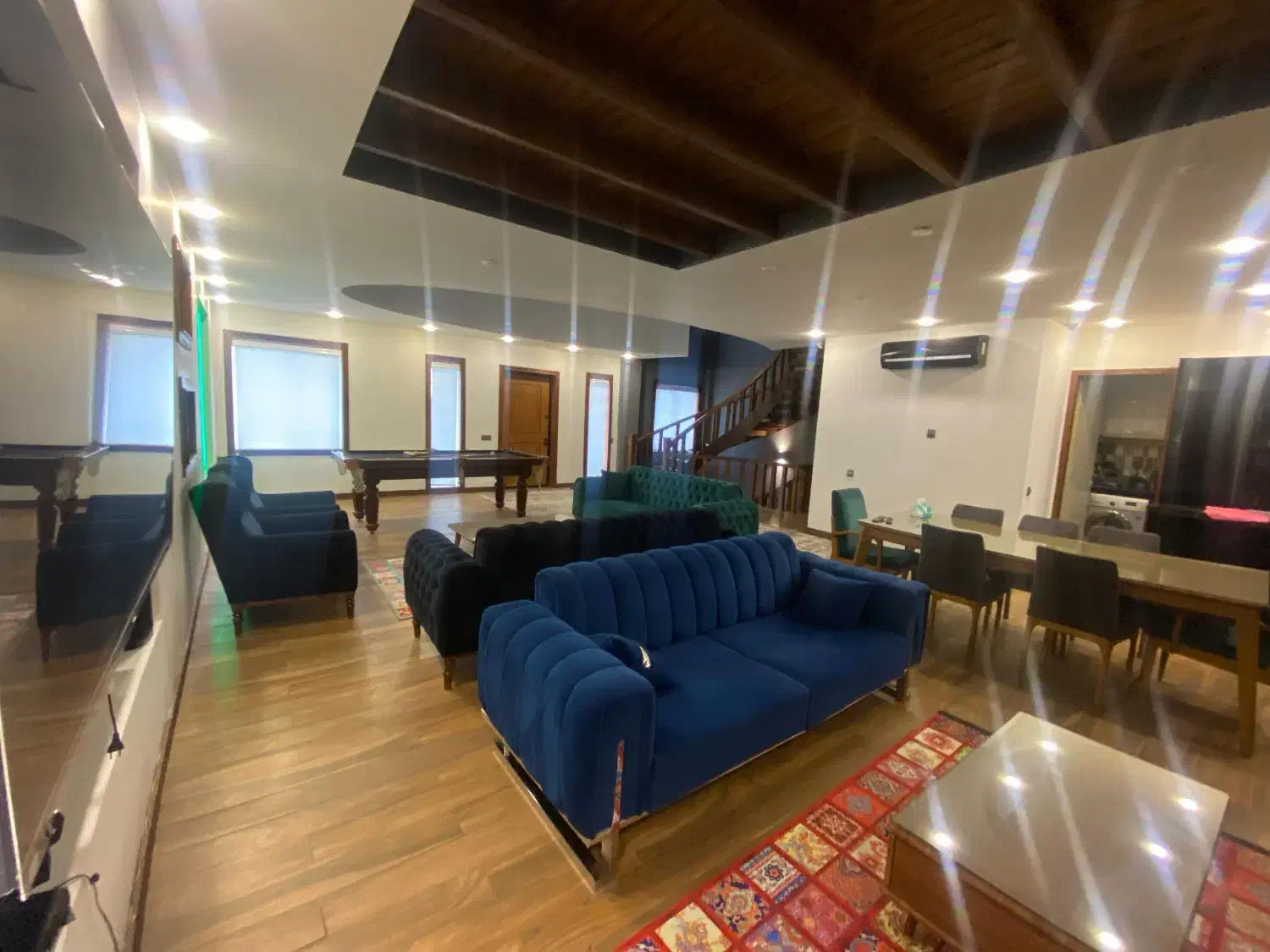 کاخ ویلای  استخر دار  با بهترین لوگیشن|اجارهٔ کوتاه‌مدت ویلا و باغ|رویان, |دیوار