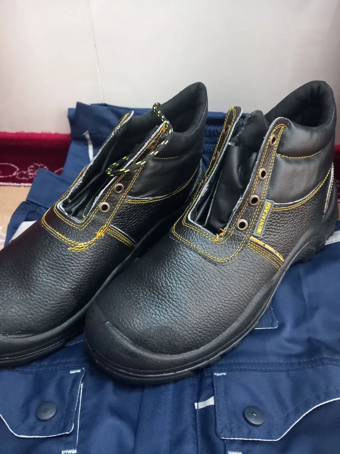 کفش کار سایز۴۲|کیف، کفش، کمربند|اسلام‌شهر, شهرک مفیدی|دیوار