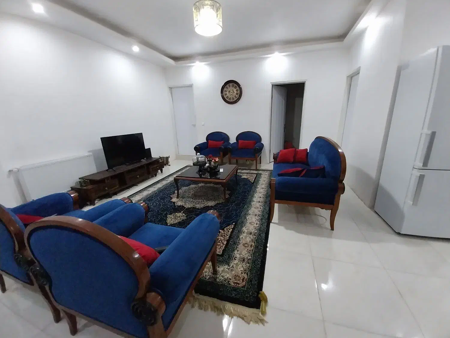 فروش مبلمان میز تلویزیون فرش در حد نو|مبلمان خانگی و میز عسلی|آستانه اشرفیه, |دیوار