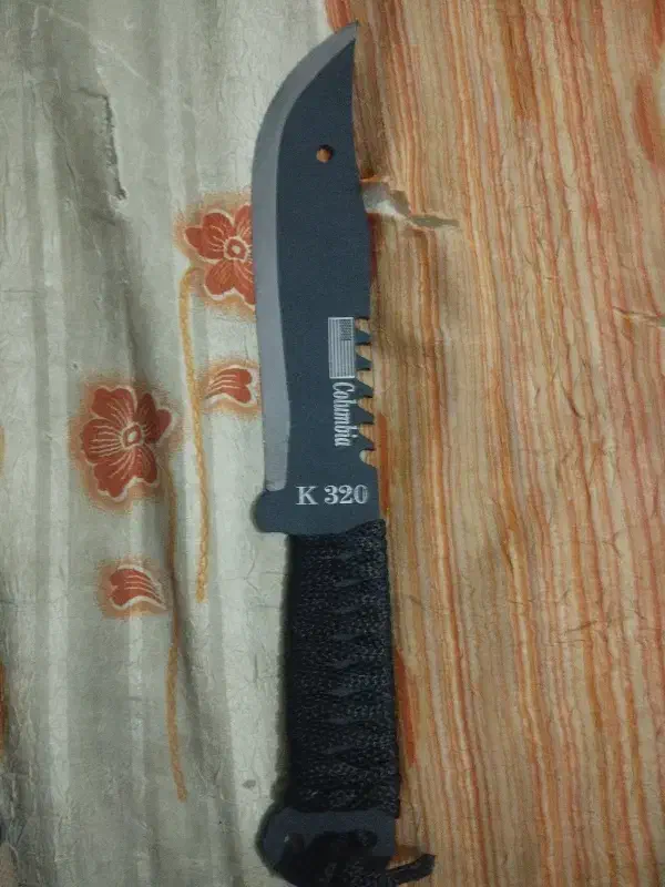 چاقو|کوهنوردی و کمپینگ|شاهین‌شهر, نظامی|دیوار