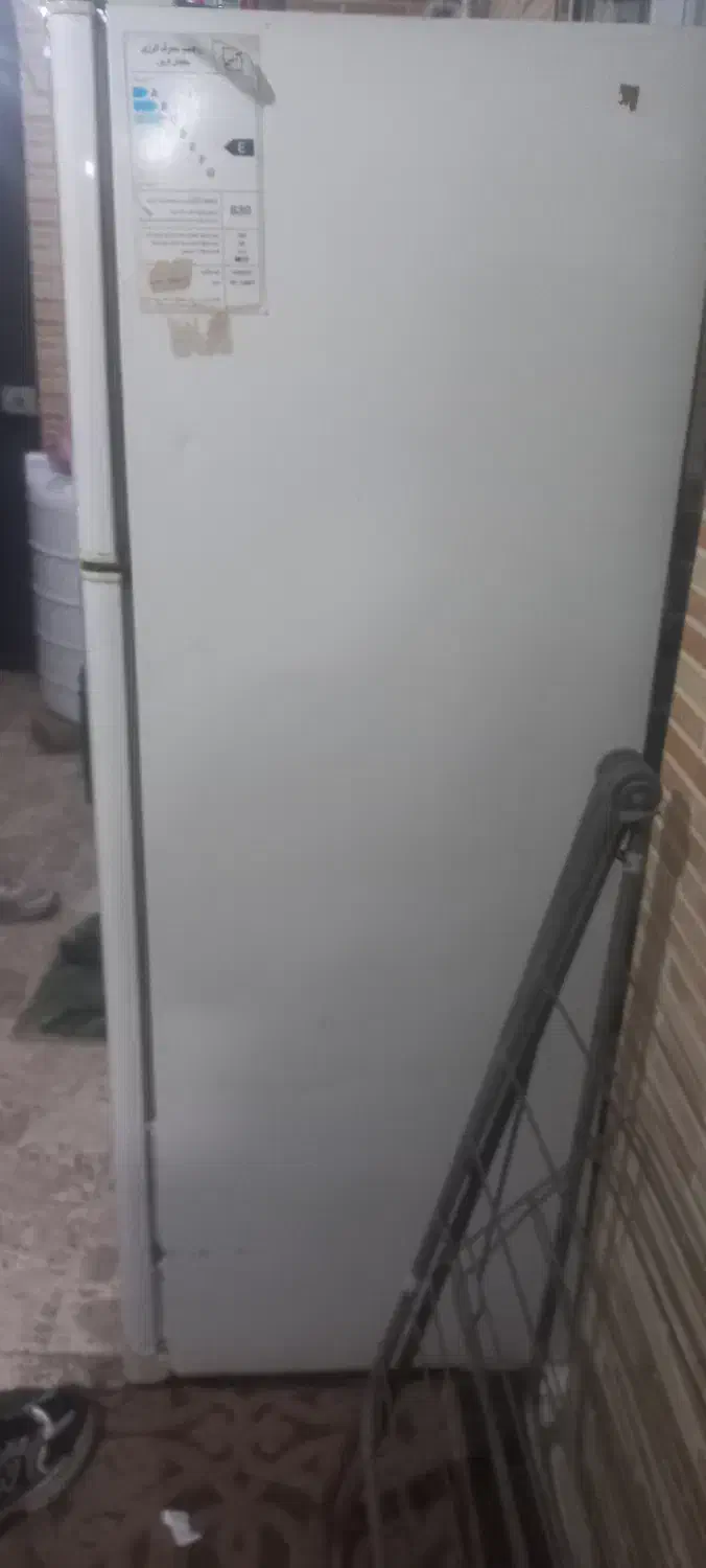 یخچال فیریزر۲عدد|یخچال و فریزر|رشت, پیرکلاچای|دیوار
