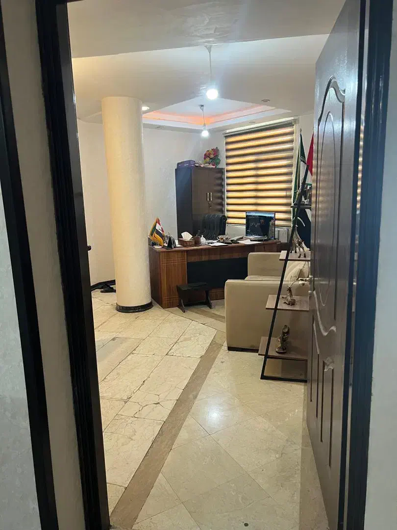 واحد اداری روبه خیابان اصلی|فروش دفتر کار، اتاق اداری، مطب|قم, باغ شازده|دیوار