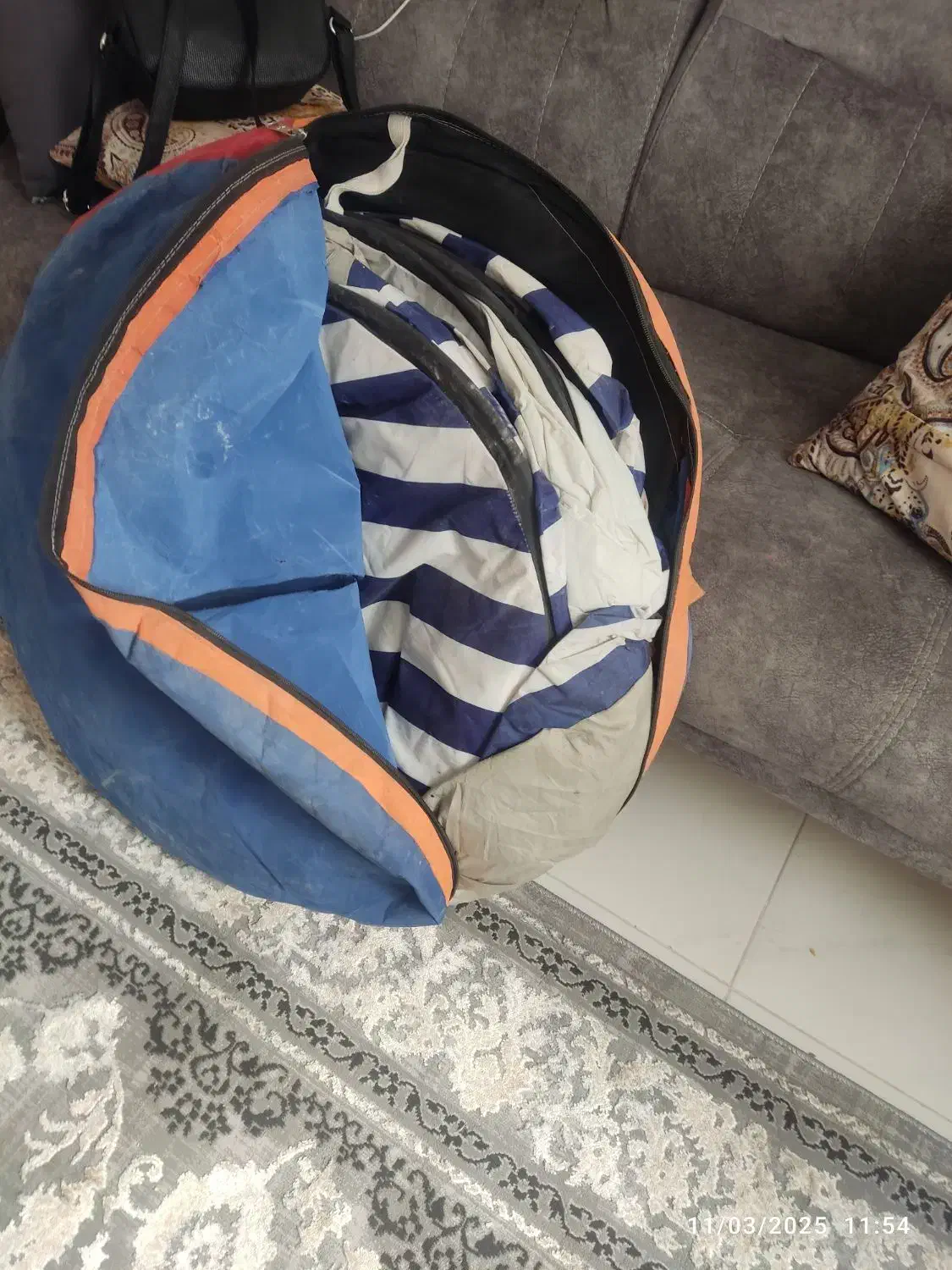 چادر مسافرتی12 نفره آمریکایی کار کرده وکاملا سالم|کوهنوردی و کمپینگ|تهران, علم و صنعت|دیوار