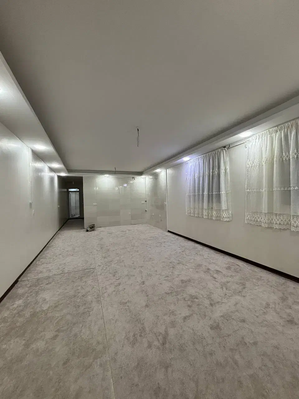 واحد در اصلی بلوار پدافند نبش لاله ۳ خیابان اصلی|اجارهٔ آپارتمان|اهواز, کیانشهر|دیوار