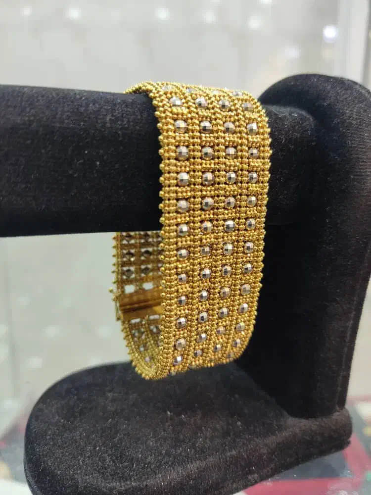 سرویس طلا|جواهرات|شیراز, شاهچراغ|دیوار