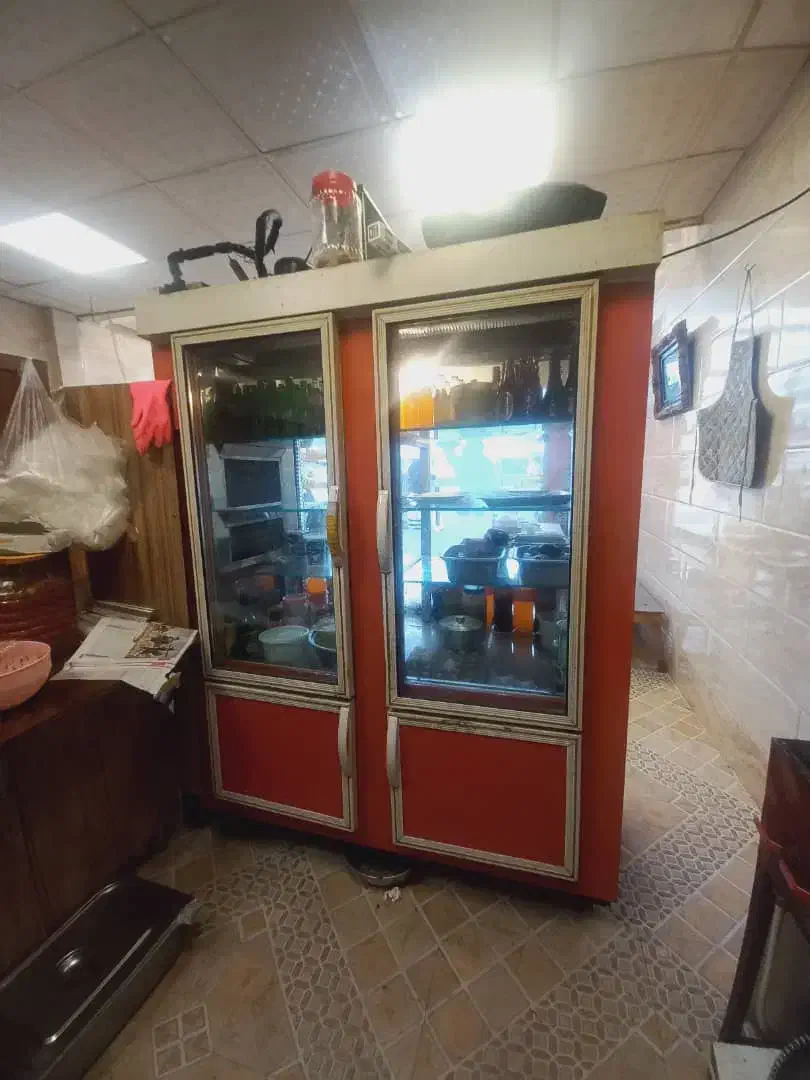 لوازم رستوران کامل و در حد نو برای فروش|کافیشاپ و رستوران|خمام, |دیوار