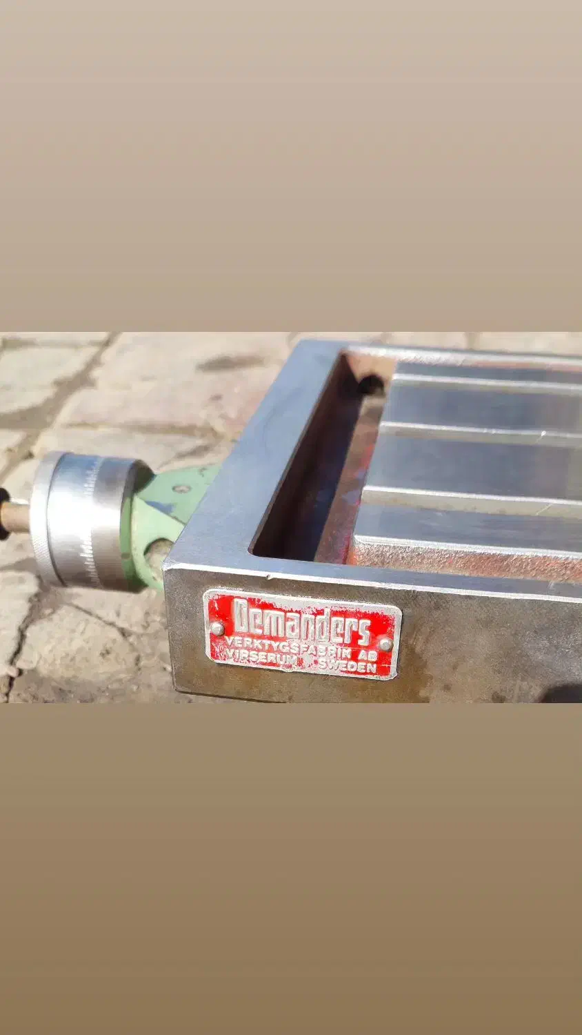 میز صلیبی سویدی 65×27در حد آکبند|ابزارآلات|پاکدشت, خاتون آباد|دیوار