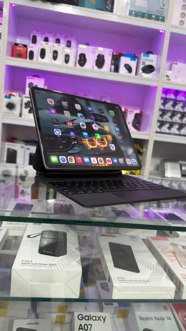 ipad pro2022 12.9 inch|تبلت|میبد, |دیوار