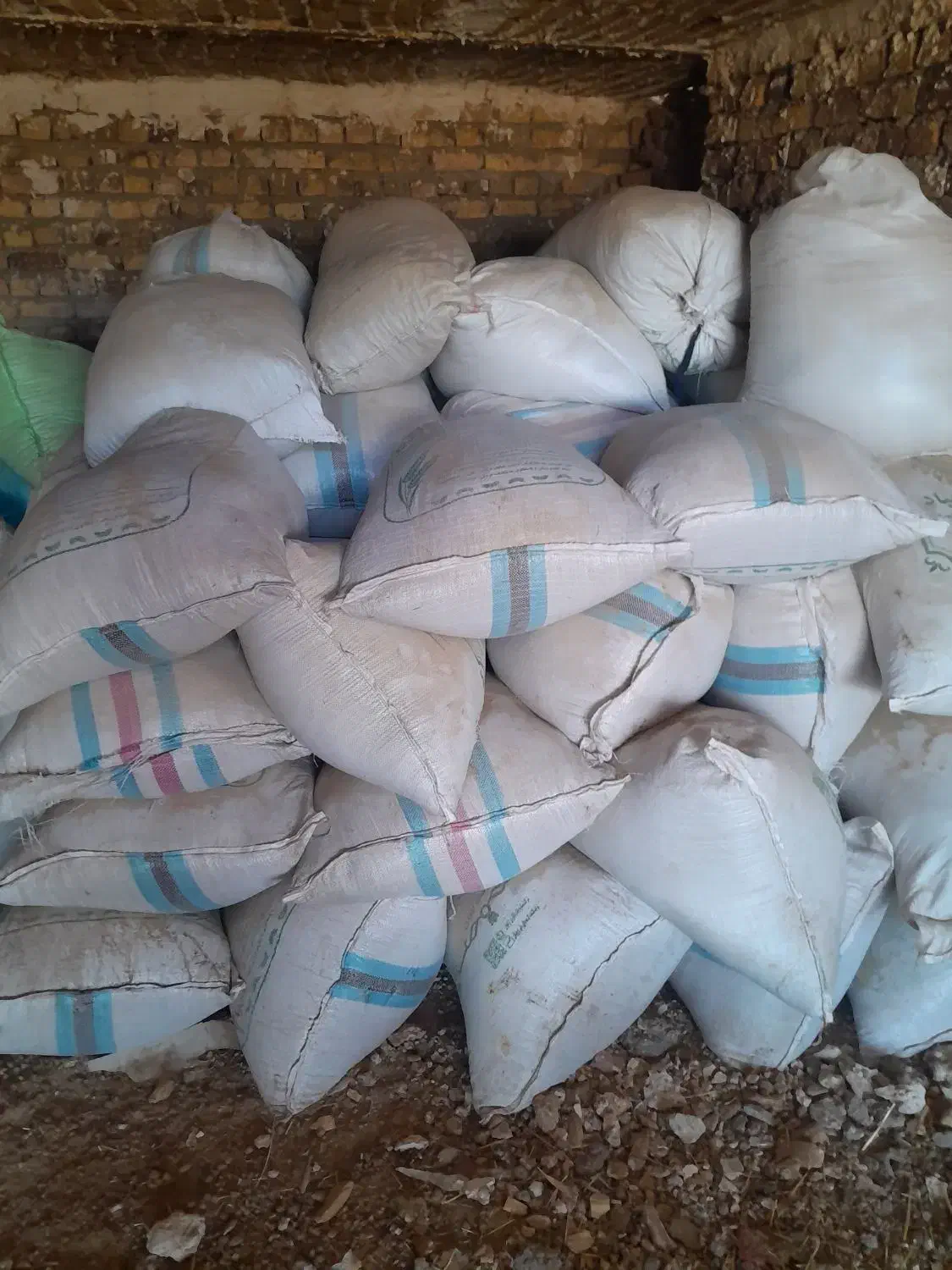 خار|لوازم جانبی حیوانات|گناباد, |دیوار