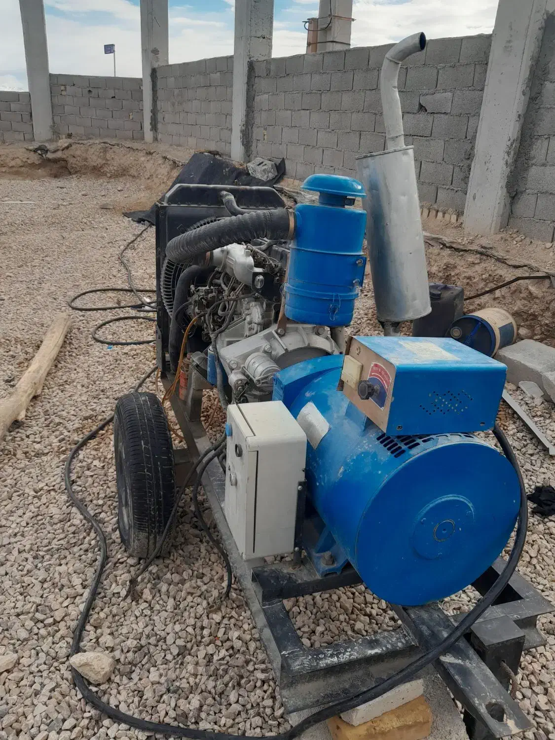 موتور ژنراتور|ماشین‌آلات صنعتی|کالپوش, |دیوار