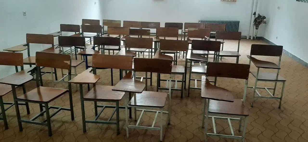 صندلی دانشجویی چوبی فلزی|صندلی و نیمکت|بابل, |دیوار