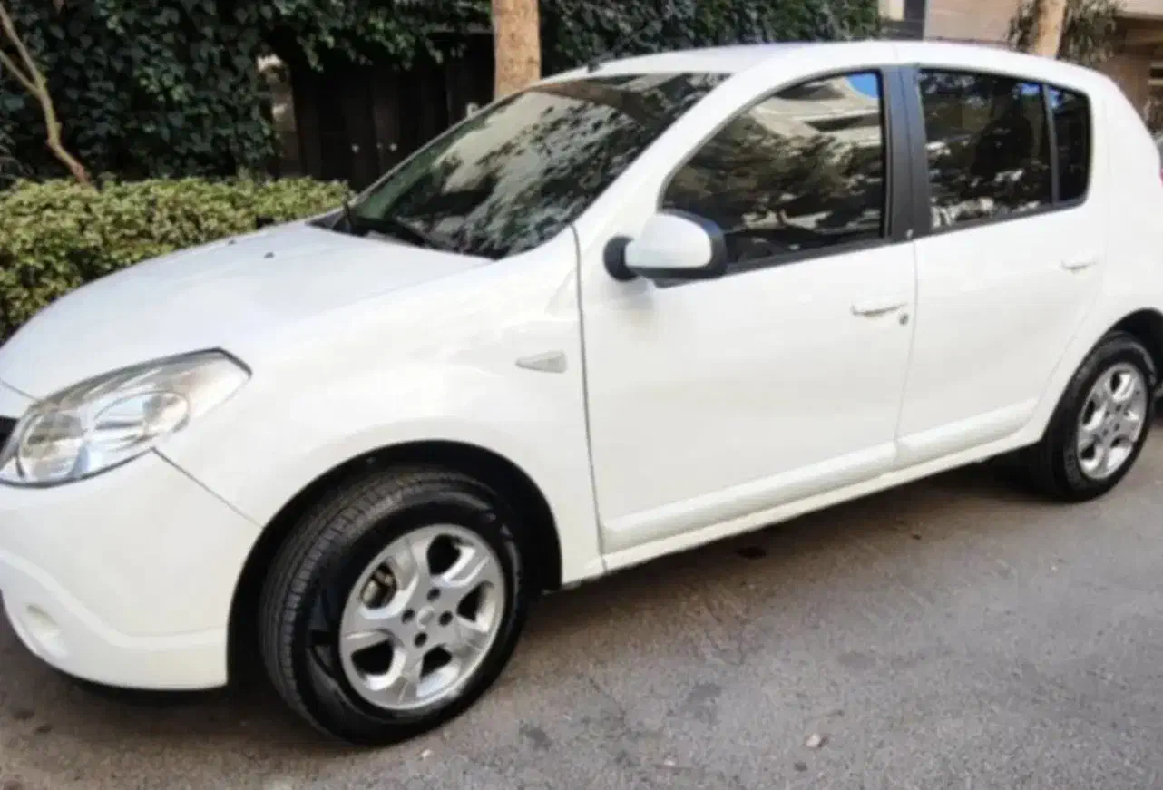 رنو ساندرو / مدل ۹۵ /باضمانت کارنامه|خودرو سواری و وانت|کرج, باغستان|دیوار