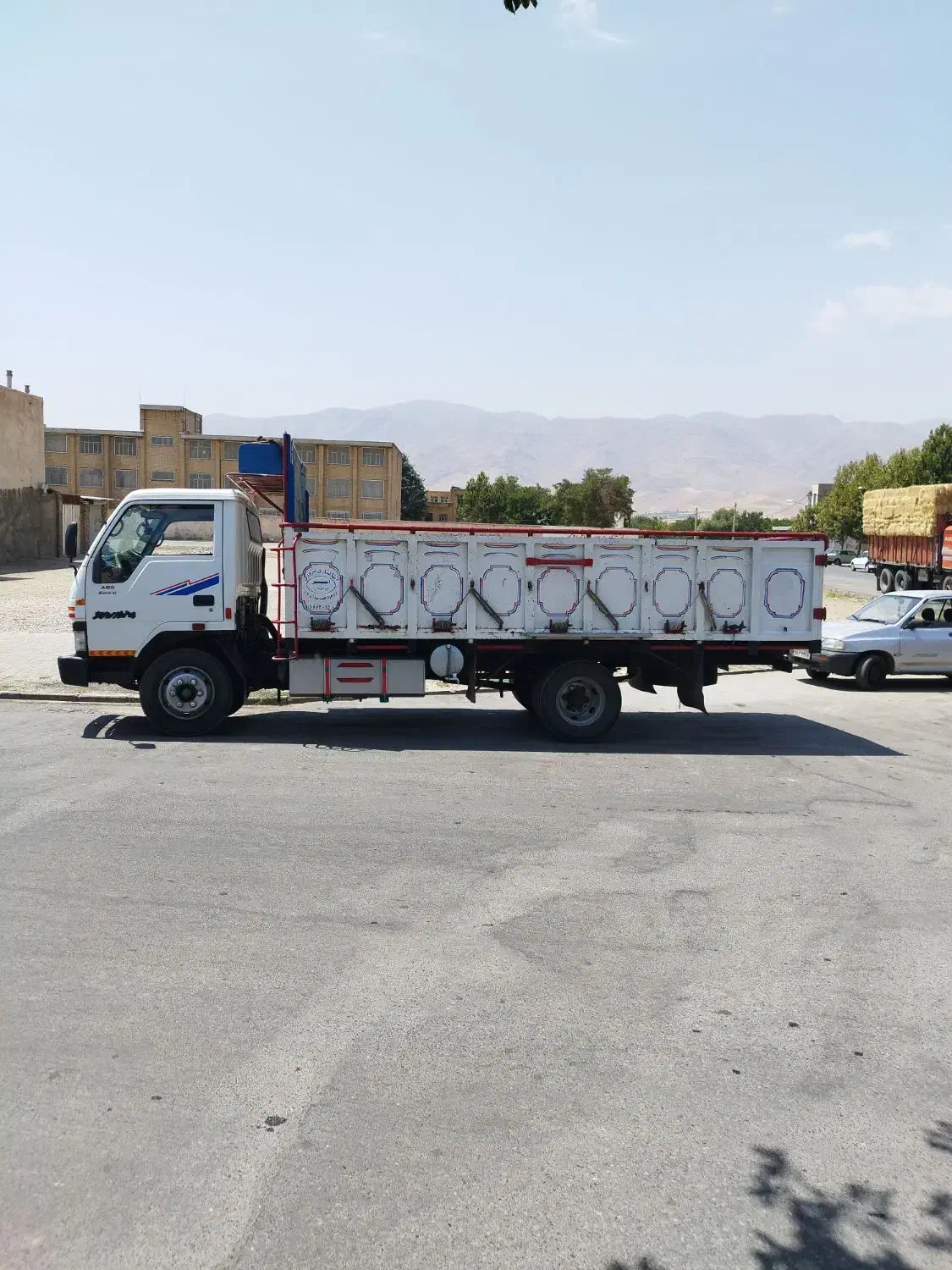 هیوندا کروز تمیز بی رنگ|خودرو سنگین|بروجرد, |دیوار