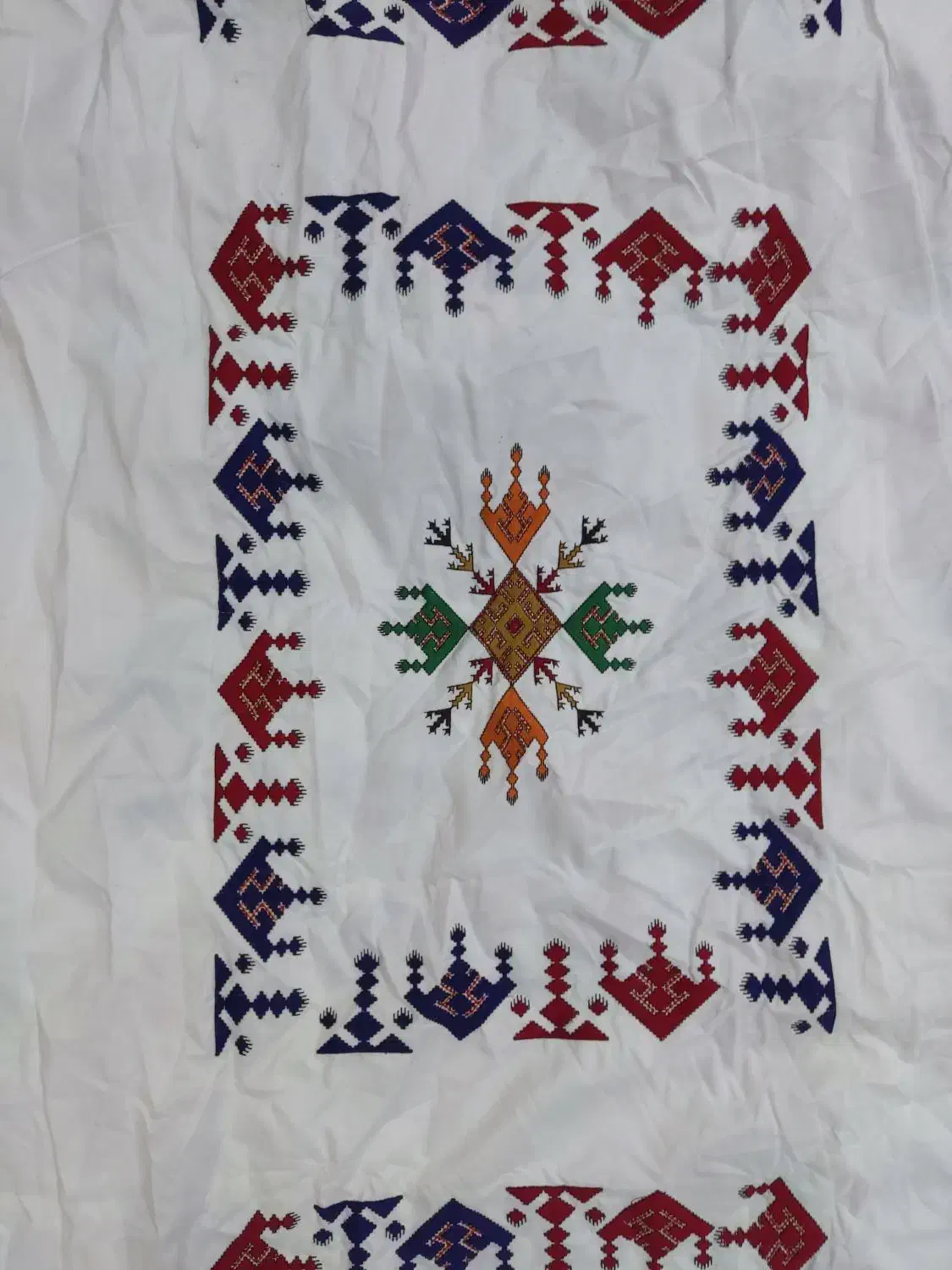 پشتی سرحدی|پشتی|ایرانشهر, |دیوار