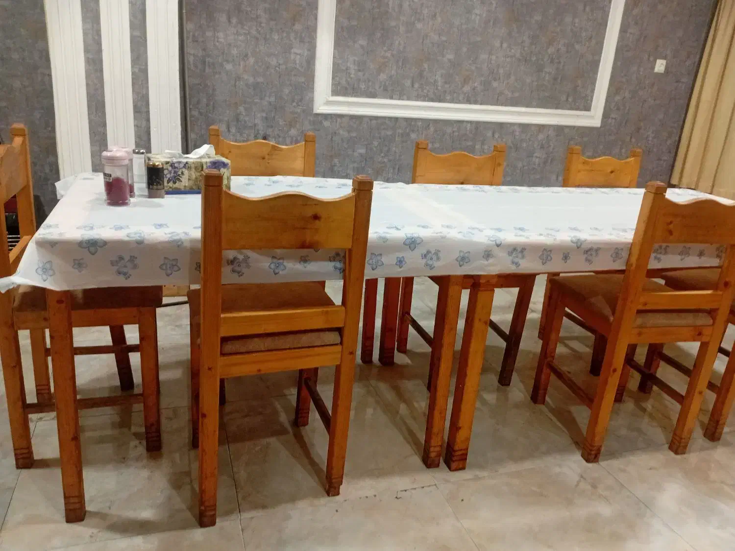 تعداد میز و صندلی رستوان|میز و صندلی غذاخوری|فومن, |دیوار