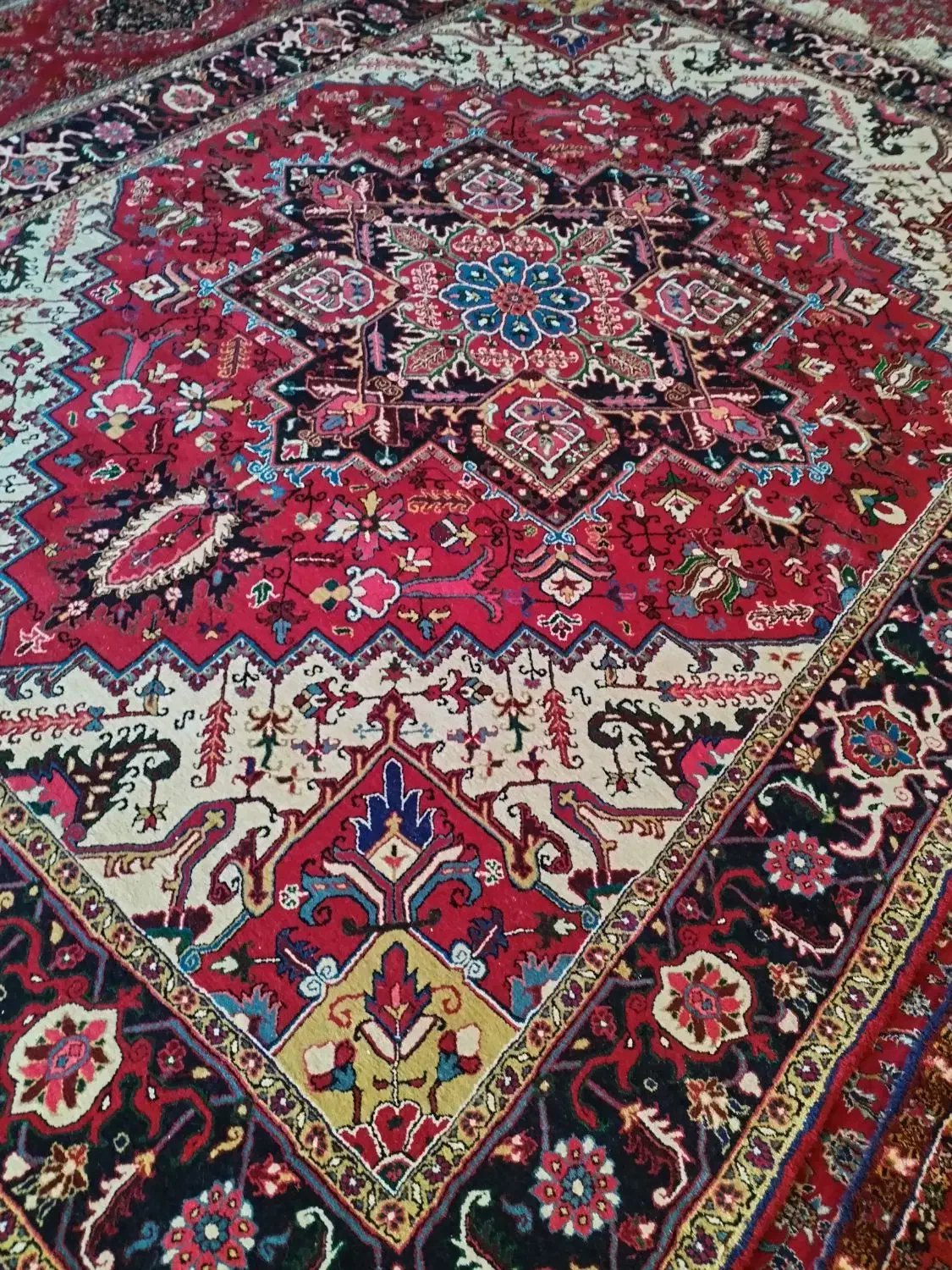 فرش 12 متری هریس|فرش|هریس, |دیوار