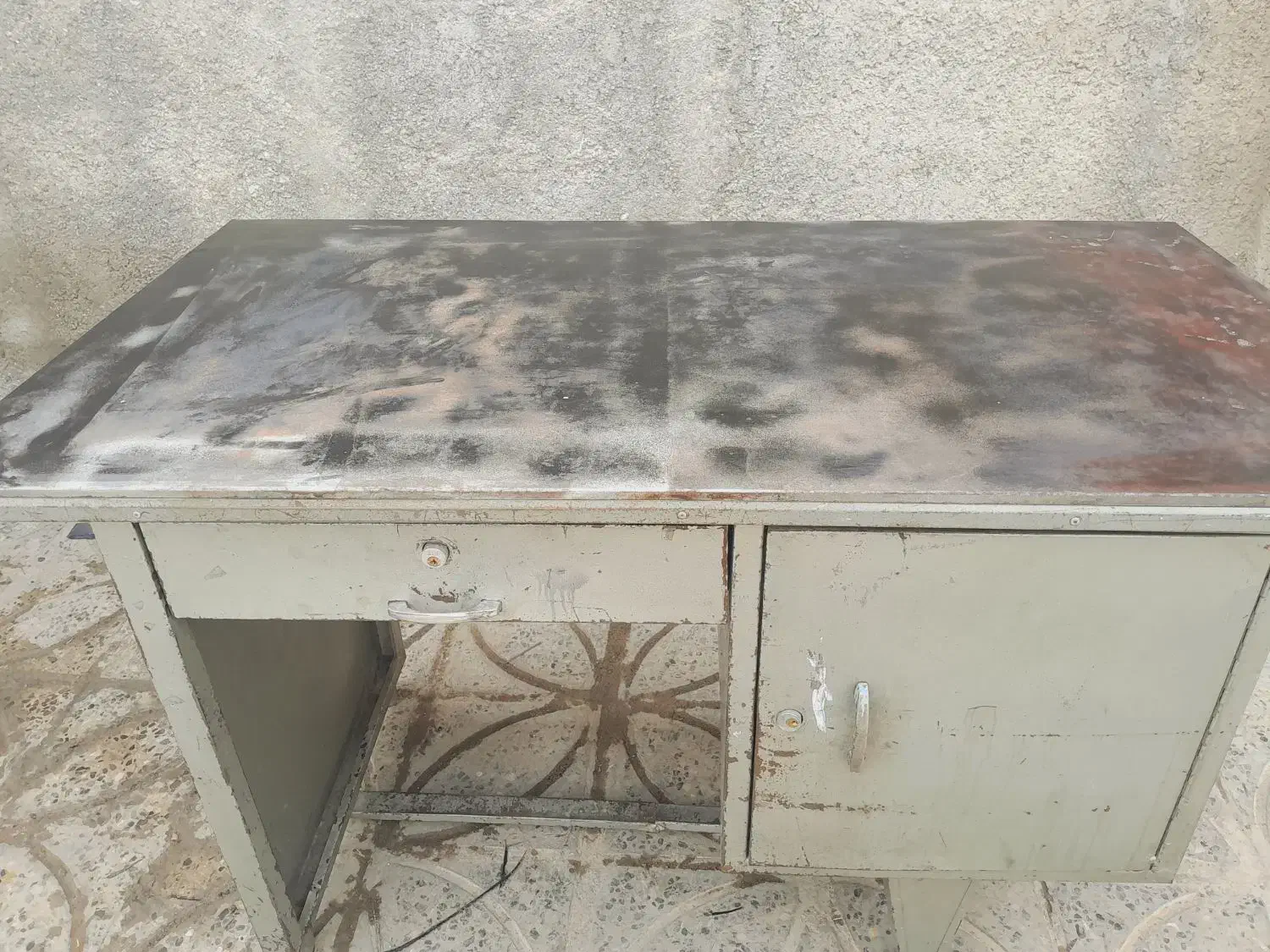 میز کار|میز تحریر و کامپیوتر|ایلام, |دیوار