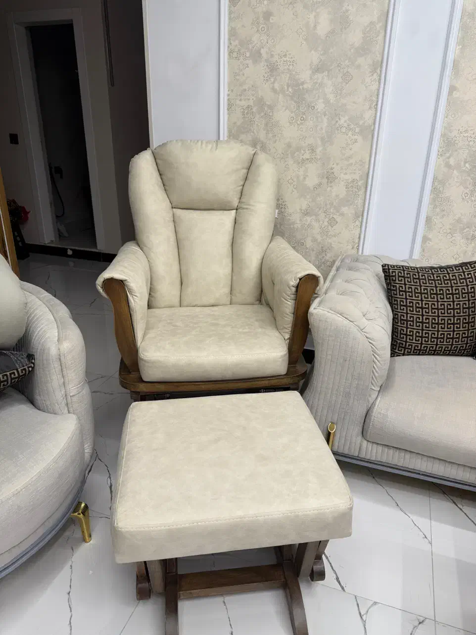 صندلی راک ریلکسی|صندلی و نیمکت|اندیشه, اندیشه فاز ۳|دیوار