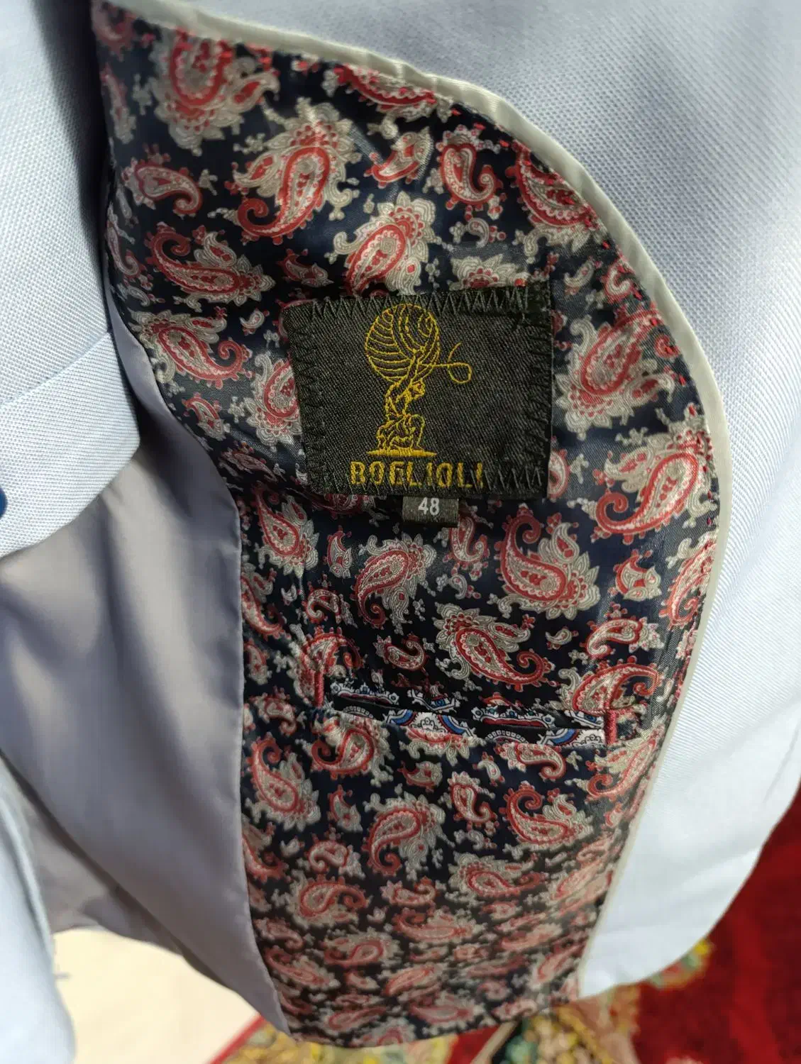 کت وشلوار|لباس|قم, ولیعصر|دیوار